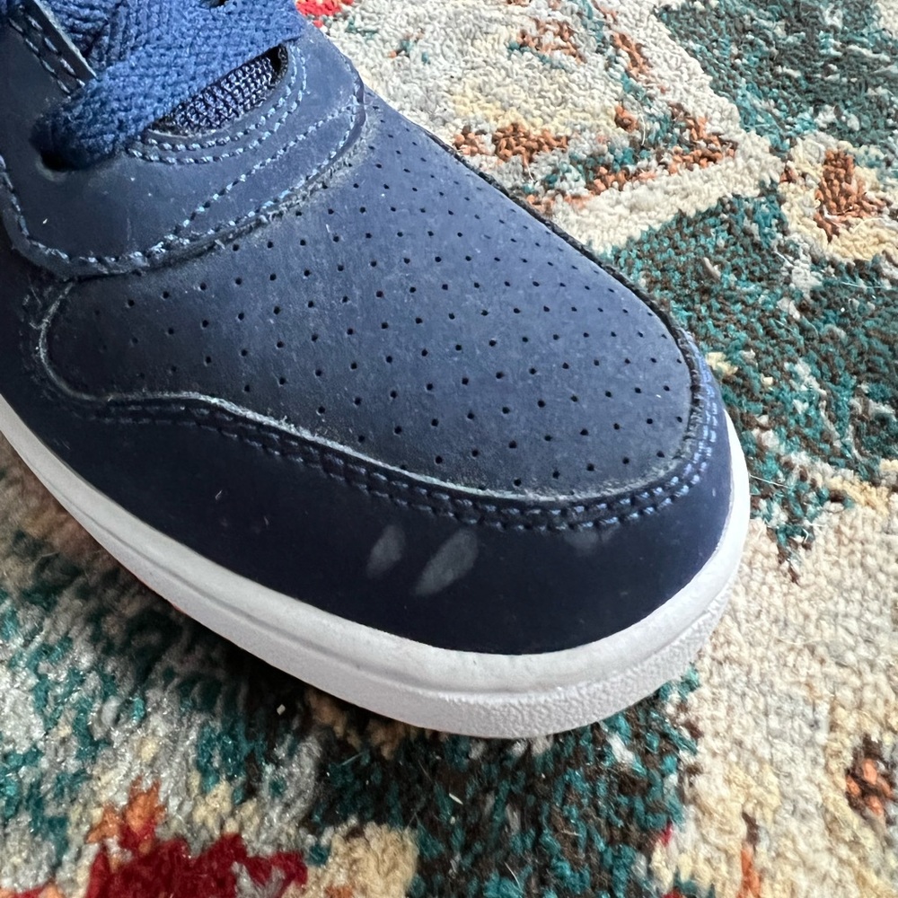 Nike Basketball Sneakers - Picture 7 of 8